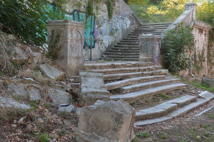 (N. LAZAREVIĆ)