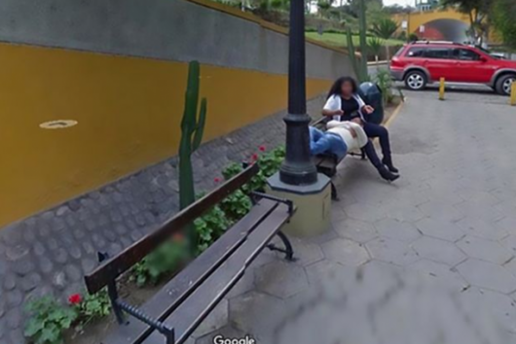  Autor: P. N.	 Objavljeno: 12. listopad 2018. u 7:33   VEZANO ČLANCI Android Maps: Googleove mape dostupne i bez internetske veze Čudovište iz Loch Nessa ''vidljivo'' na Google Street Viewu Google počinje 'mapiranje' po ulicama diljem Hrvatske Muškarac je planirao rutu putem Google Mapsa kada je uočio suprugu koja sjedi na klupici dok joj je na krilu glavom naslonjen leži nepoznat muškarac.  Suprug se razveo od supruge nakon što je otkrio fotografije koje dokazuju njenu nevjeru, ni više ni manje, nego na - Google Mapsu, prenosi Mirror.