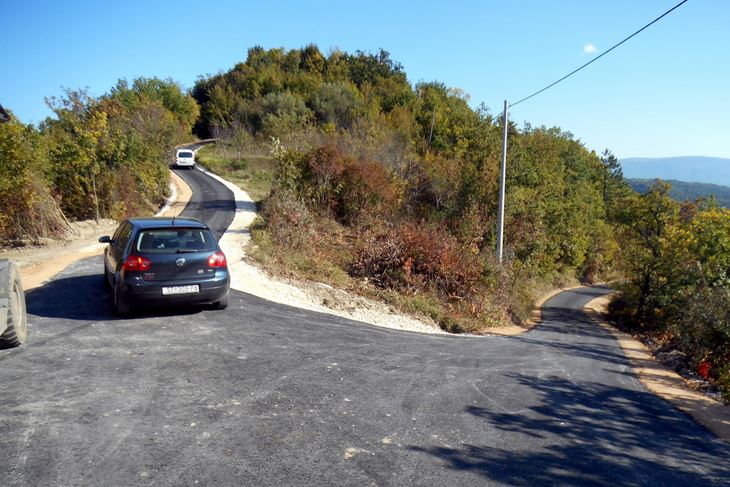 Skretanje za Brežane