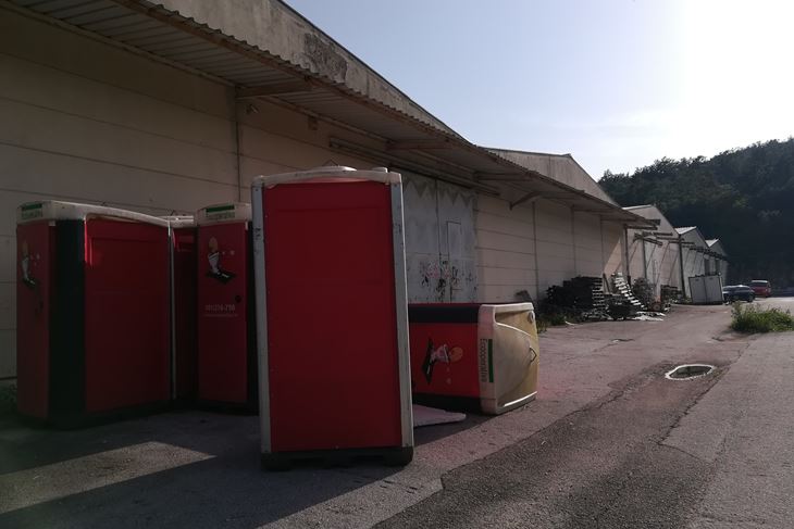 Napušteno skladište snimljeno ovoga ljeta (Anđelo DAGOSTIN)