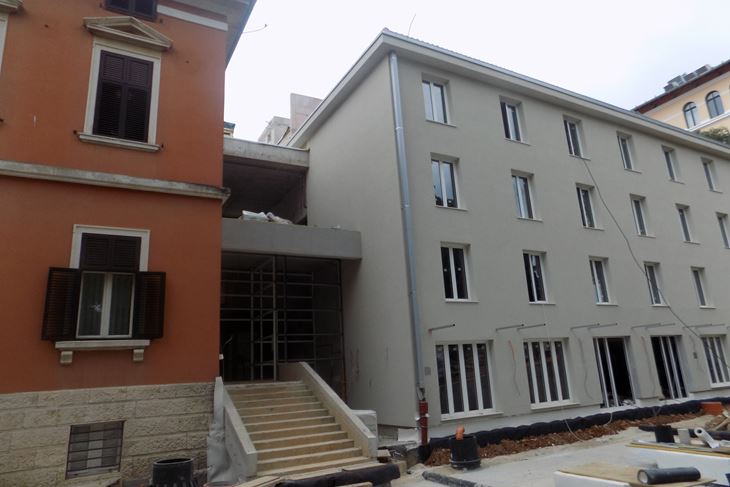 Dogradnju Doma za odrasle danas izvode radnici iz Makedonije i Albanije (N.O.R.)