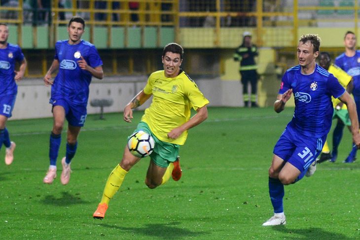ZABIO DINAMU, ALI IDE NA KLUPU - Adrian Fuentes (Dejan ŠTIFANIĆ)