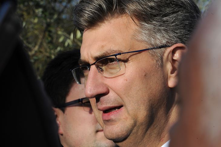 M. MIJOŠEK