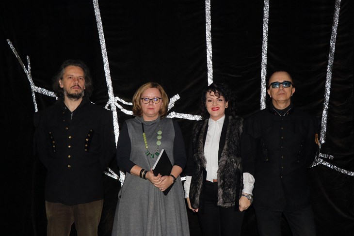 S otvorenja izložbe u Turdi: Damir Stojnić i Dean Zahtila iz L.A.E.-a te Maria Simona Baciu i Catalina Podar iz Salina Turda