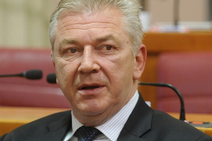 D. JELINEK