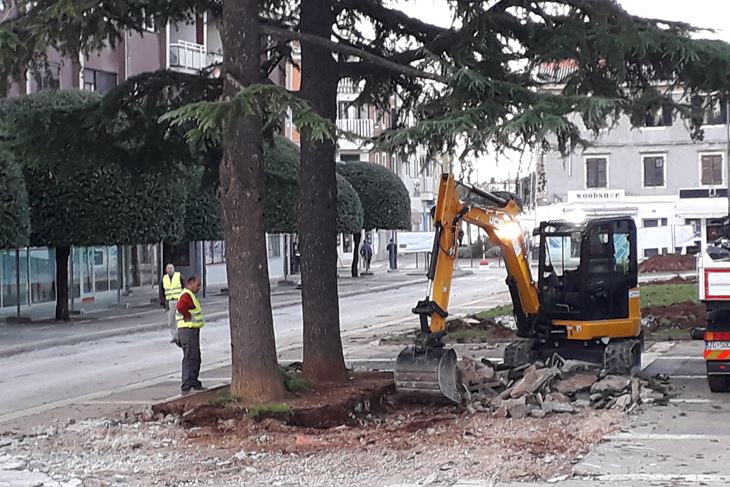 Zamišljeno je da se ulica pretvori u trg (S. BOSNIĆ)
