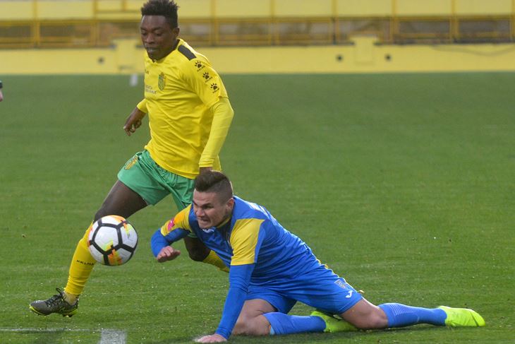 Regan Obeng (D. MEMEDOVIĆ)