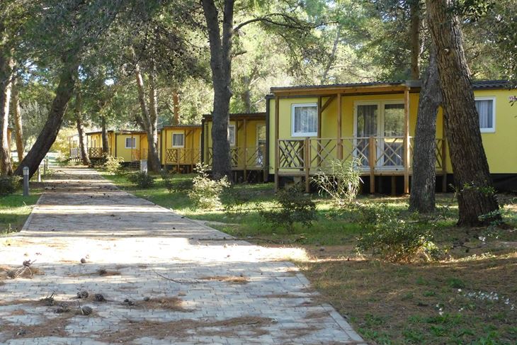 Mobilne kućice u zoni rekreacije zamijenile 2015. dotrajale bungalove (Z. STRAHINJA)