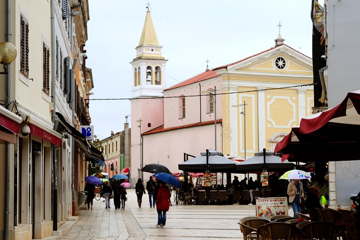 Trg slobode u Poreču (M. MIJOŠEK)