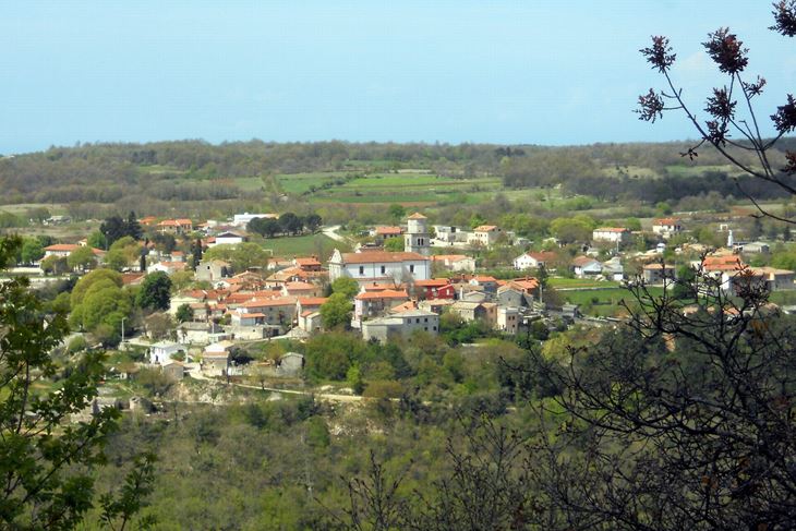 Tinjan planira opremanje Kuće istarskog pršuta te rekonstrukciju vatrogasnog doma (A. DAGOSTIN)