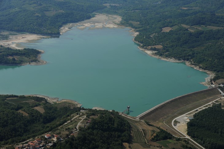 Akumulacijsko jezero Butoniga vodom opskrbljuje golemo područje (M. MIJOŠEK)