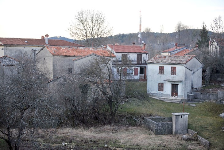 V. KARUZA