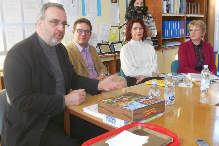 Dr. sc. Rankom Rajovićem, dr. sc. Andrea Debeljih, učiteljica Tanja Grubiša i prof. Zdenka Turkalj Čohilj (M. RIMANIĆ)
