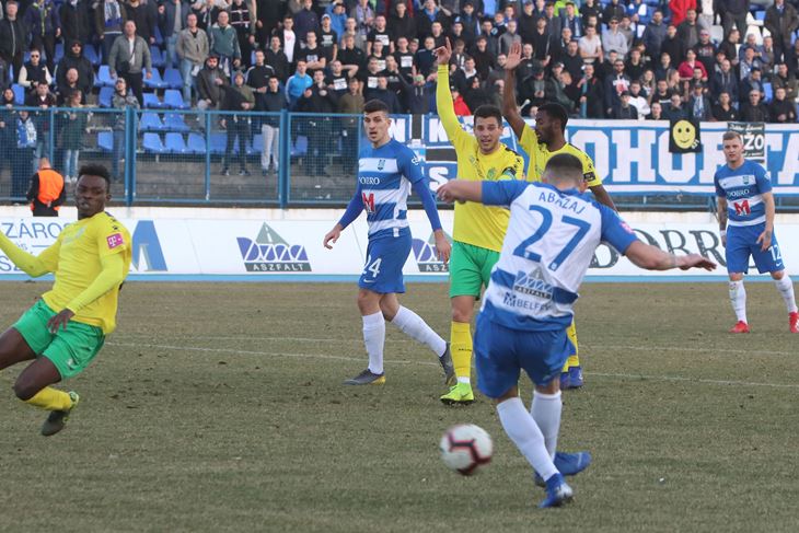 )GOL ODLUKE - Kristal Abazaj postiže pobjednički pogodak (Glas Slavonije)