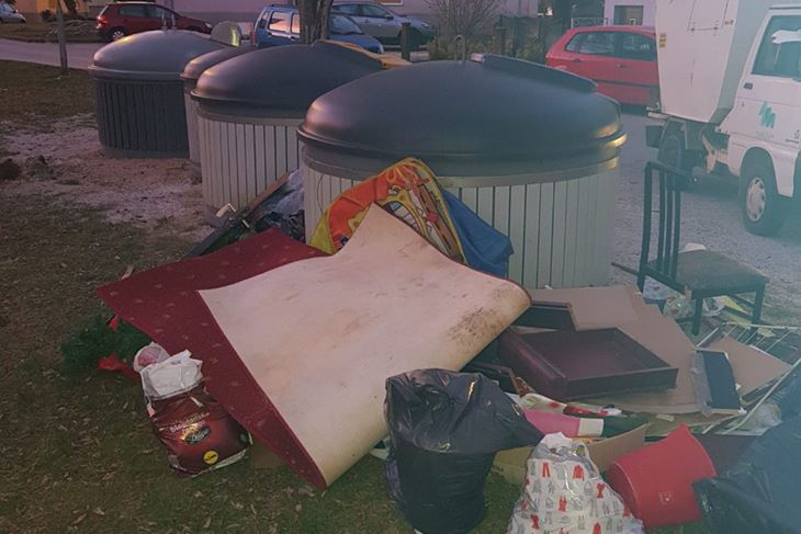 Sve više smeća ostavlja se i pored kontejnera