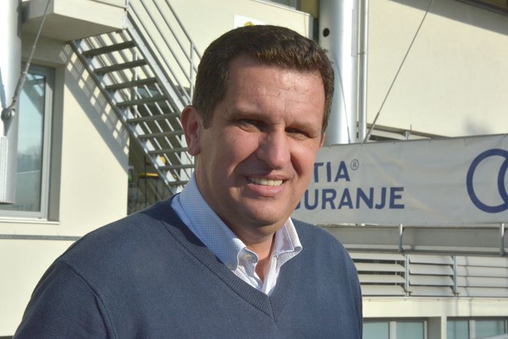 (N. LAZAREVIĆ)