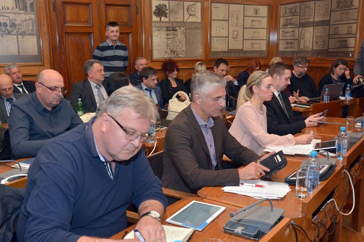 (N. LAZAREVIĆ)