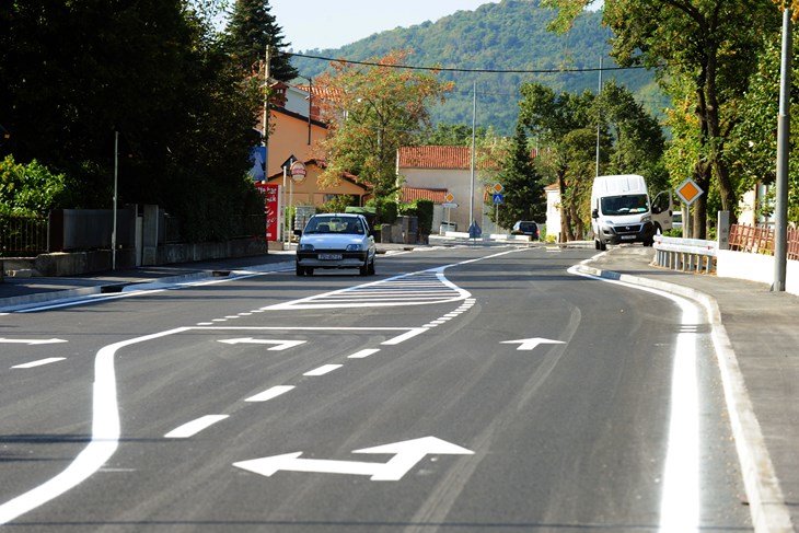 Rekonstruirana državna cesta D 44 kod Lupoglava (Milivoj MIJOŠEK)