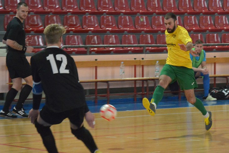 Vigan Hoxha (N. LAZAREVIĆ)