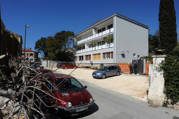 Zgrade na kućnim brojevima 12 i 14 imaju zajedničko dvorište (M. MIJOŠEK)