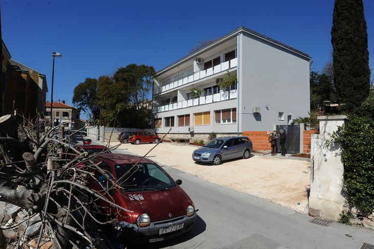 Zgrade na kućnim brojevima 12 i 14 imaju zajedničko dvorište (M. MIJOŠEK)