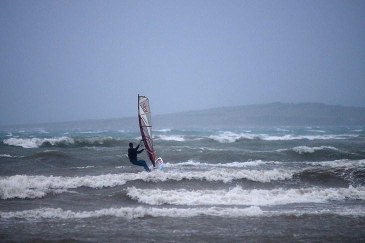 Jako jugo sigurno će privući surfere na more (D. ŠTIFANIĆ)