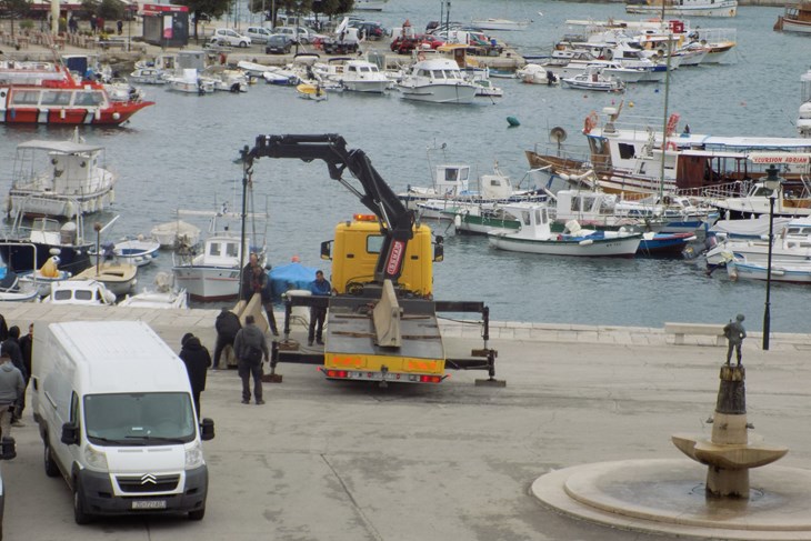 Priprema lokacije za snimanje filma (N. O. R.)