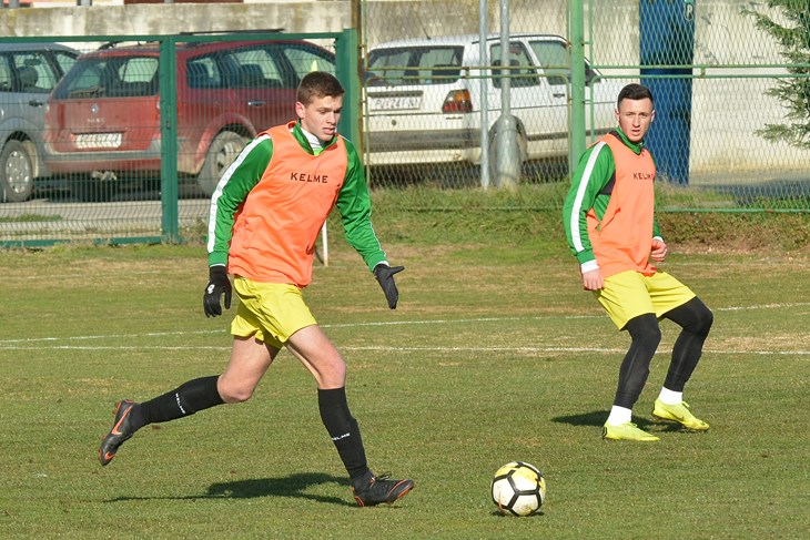 Toni Burić (Danilo MEMEDOVIĆ)