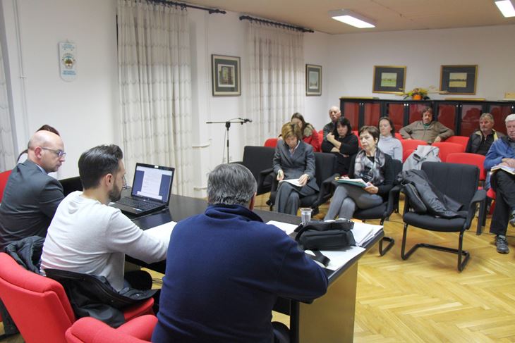 (L. JELAVIĆ)