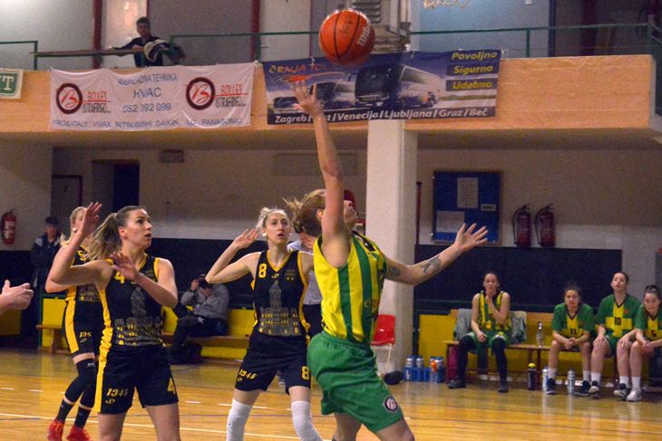 Karin Škapin (Neven LAZAREVIĆ)
