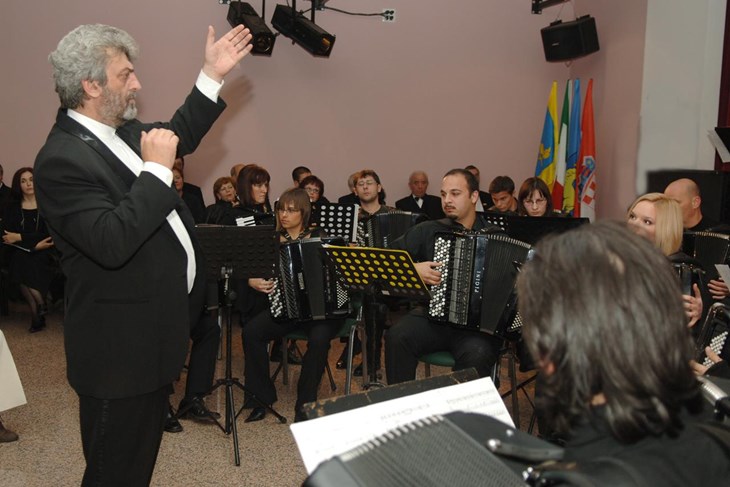 Damir Bužleta ravnao je 20 godina orkestrom "Stanko Mihovilić"