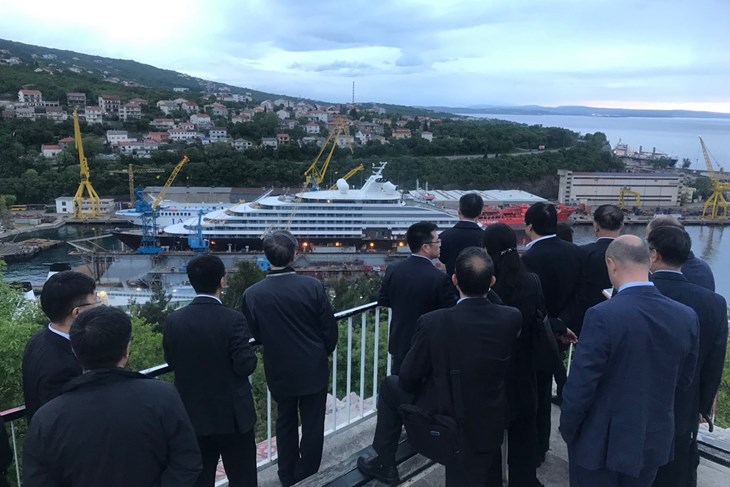 Kruzer su pogledali i članovi kineskog izaslanstva