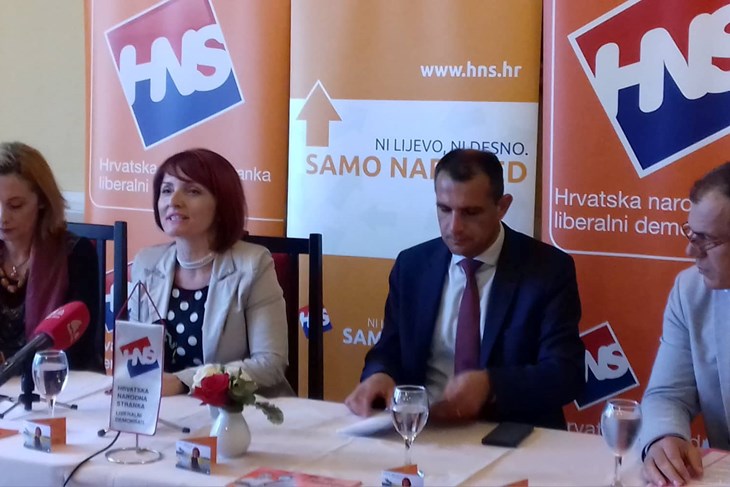 Ivana Nikolić Popović, Kristina Bulešić, Matija Posavec i Habib Tahiri danas u Puli (P. SOFTIĆ)