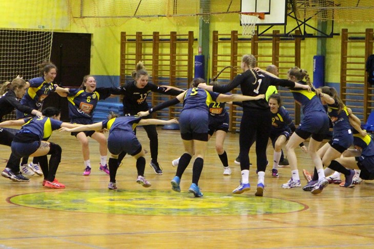 (M. GAVRAN)
