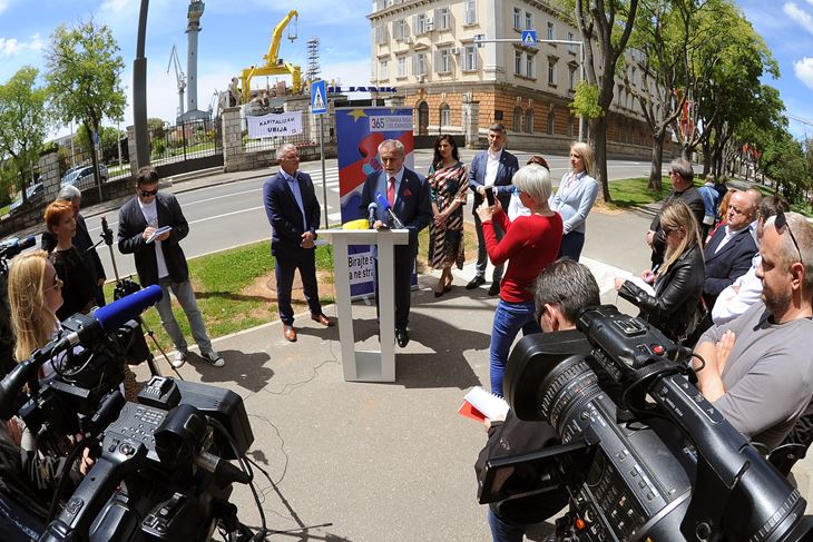 (M. MIJOŠEK)