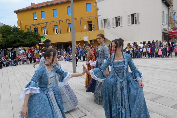 (D. ŠIŠOVIĆ)