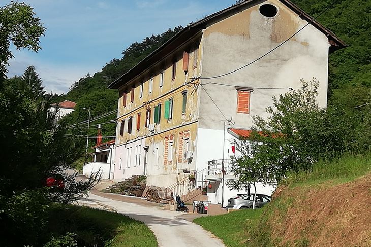 Stanari su otkupili šest stanova u Krapnu u kojima žive (B. BIOČIĆ)