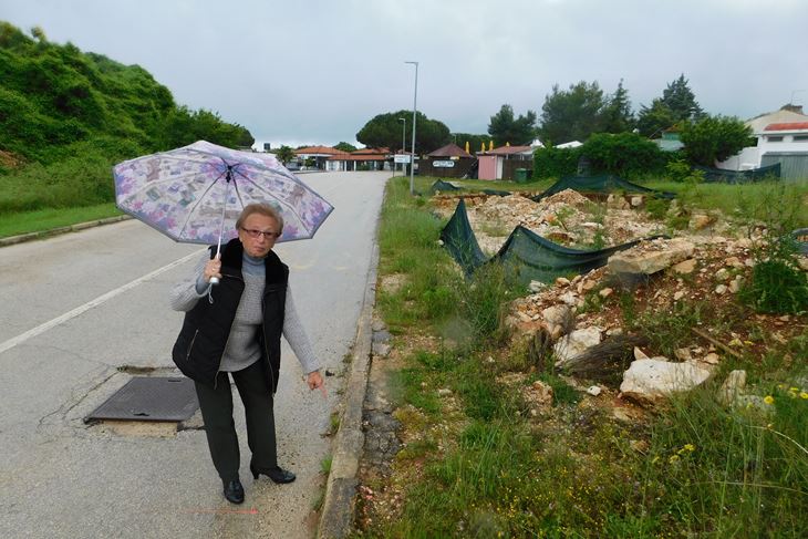 Zar treba da se ubijemo silazeći iz autobusa - Emina Drakšić