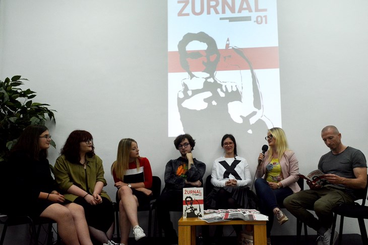 Redakcija Žurnala na predstavljanju prvog broja u Dnevnom boravku Rojca (Danilo MEMEDOVIĆ)