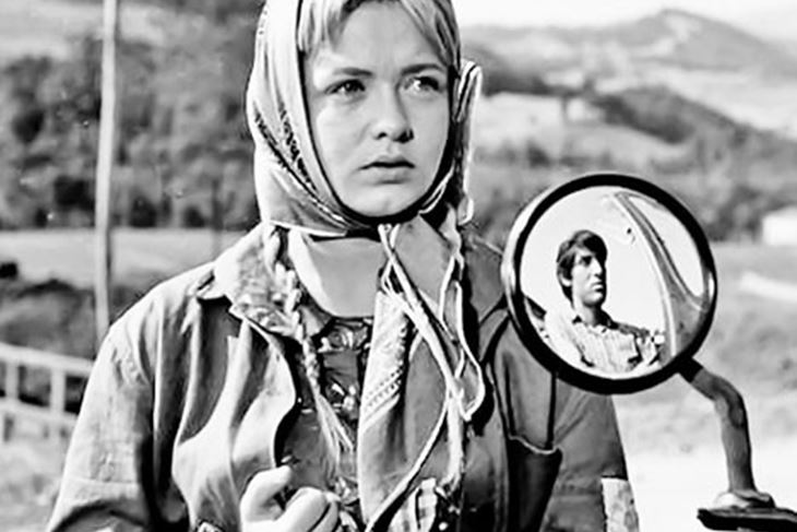Milena Dravić u filmu "Prekobrojna"