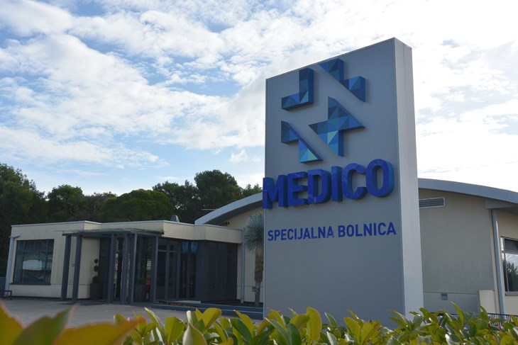 Medico u Puli nalazi se u zgradi od ranije poznatoj po Poliklinici Peharec u Rizzijevoj 101 (N. LAZAREVIĆ)