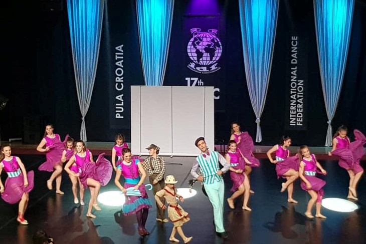 Točka "Mary Poppins" - završna produkcija u Domu "Mate Parlov"