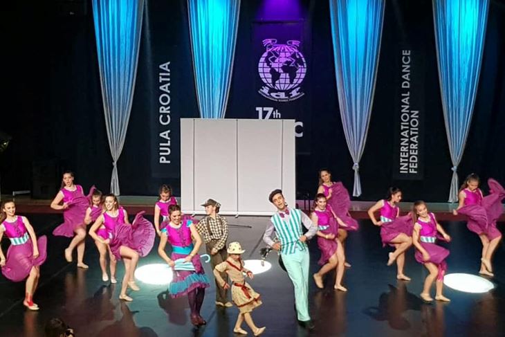 Točka "Mary Poppins" - završna produkcija u Domu "Mate Parlov"