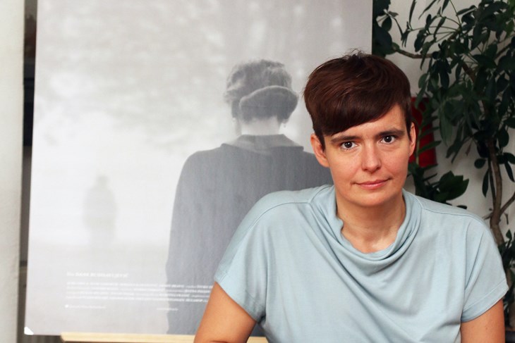 Dana Budisavljević: "Izborila sam se sa svojim višeznačnim identitetima, nadam se da će i Hrvatska naći svoj mir sa svojim identitetom" (Vladimira Spindler)