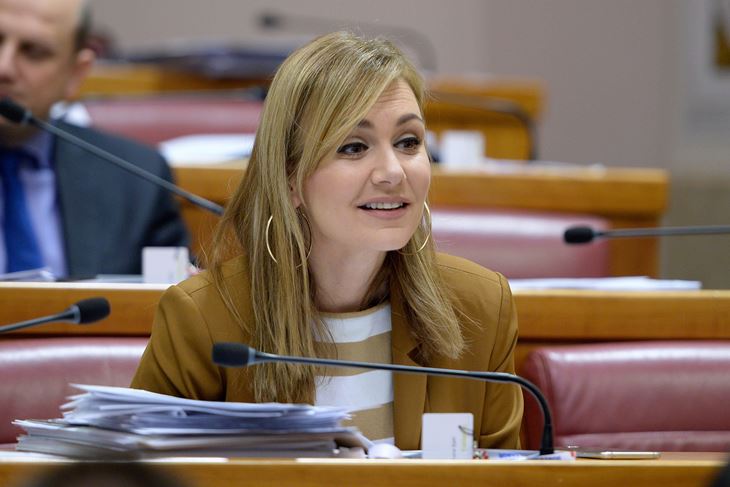 Bruna Esih (Cropix)