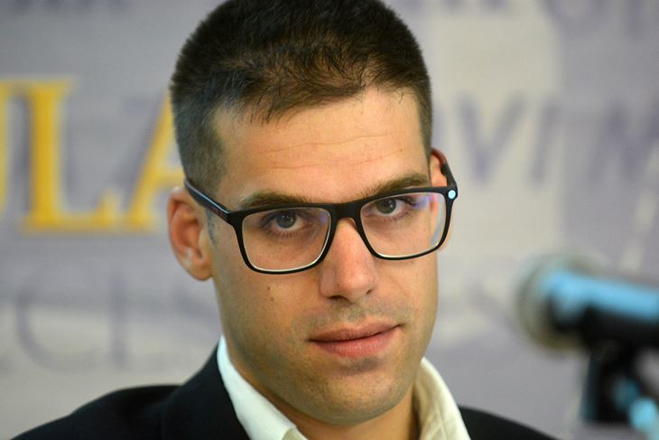 David Orlović (D. MEMEDOVIĆ)