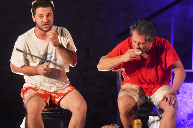 "Cabaret - koncert za žlice i gitaru" Nikole Nedića i Maria Joveva (Danilo MEMEDOVIĆ)