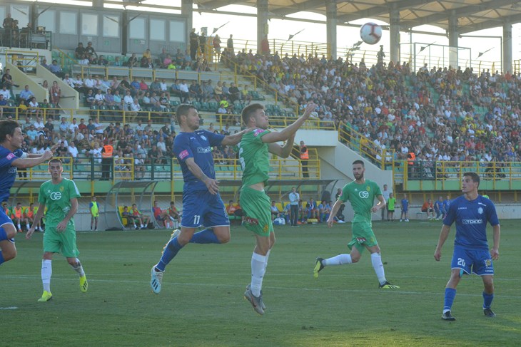(Neven LAZAREVIĆ)