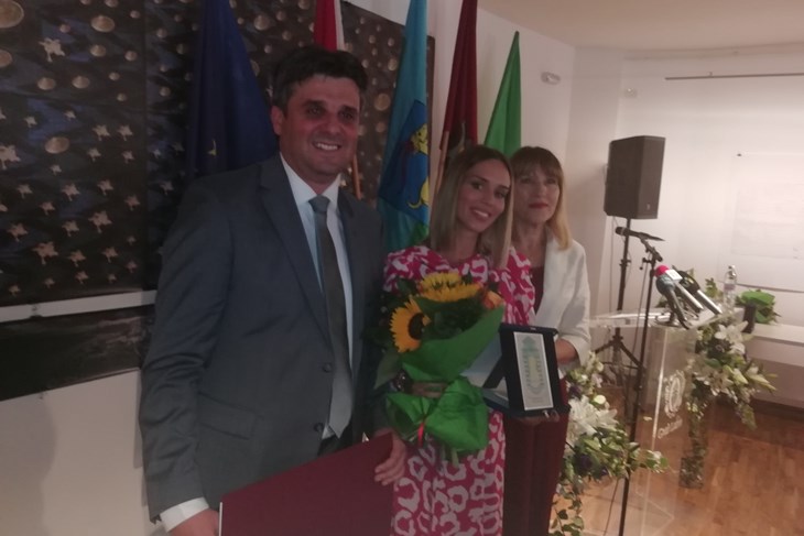 Franka s labinskim gradonaelnikom Glavičićem i predsjednicom gradskog vijeca Eni Modrušan
