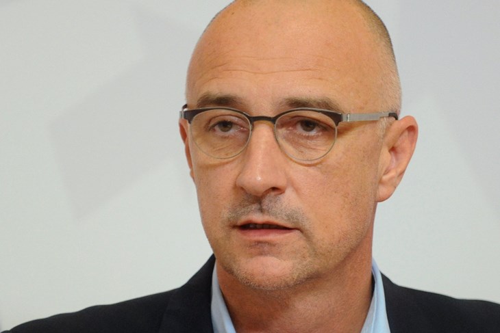 Darko JELINEK
